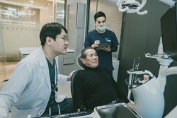 엘치과, 부산 치과 최초로 인공지능 진료상담 케어봇 시스템 도입