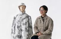 에이랜드, 맑은 날에 입어도 예쁜 그래픽 레인코트 공개