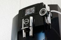 유라·SK스토아, 가정용 커피머신 E7 렌탈 방송 진행