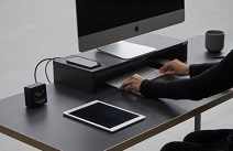 데스커, ‘고속무선충전 USB허브 모니터받침대’ 와디즈 펀딩 통해 선 공개