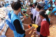 크린토피아, ‘드림 축구화 보내기’ 캠페인 성황리 종료… 지구촌 소외 어린이들에게 깨끗한 신발을 나눠요