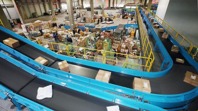 해외 직구 성수기 대비…국내 수입되는 ‘짝퉁’ 집중단속한다