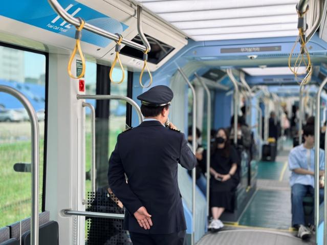 세계 최초 수소전기트램 시승 체험기