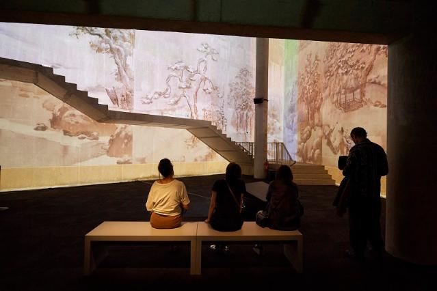 백남준 등 한국 미디어아트, 파리에서 세계와 만나다