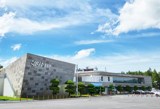 제주삼다수, 친환경 행보 가속… 330ml 경량화로 ‘용기의 가벼움’ 더했다