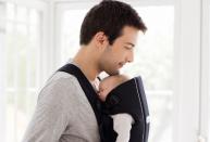 미국, 유아용 슬링 캐리어에 대한 신규 안전 기준 발효