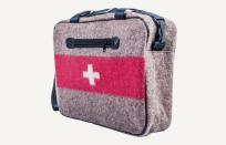 중저가 가방으로 스위스 시장 진출