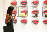 중국 밀레니엄 세대, 사치품 시장의 큰손으로 부상