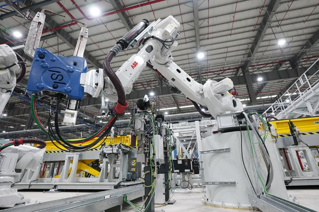 저렴하고 풍부한 베트남 노동력의 미래, 산업용 로봇