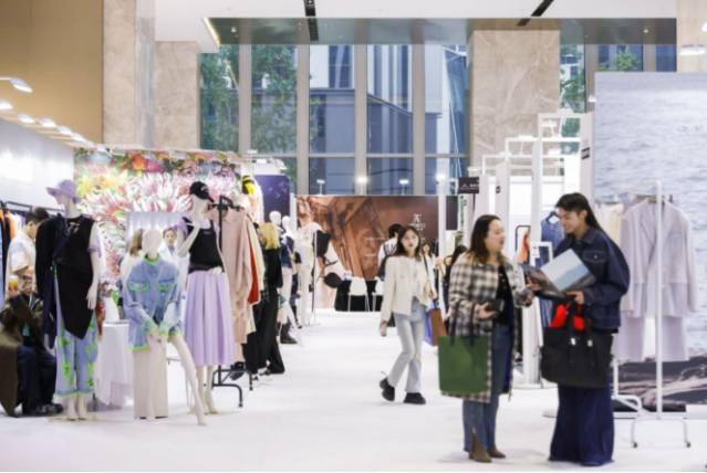 꽁꽁 언 지갑이 열린다, 중국 소비자를 사로잡은 패션 시장