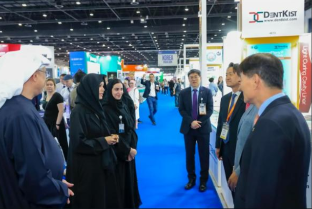 ‘AEEDC 2025’로 보는 UAE 치과용 의료기자재 시장 트렌드