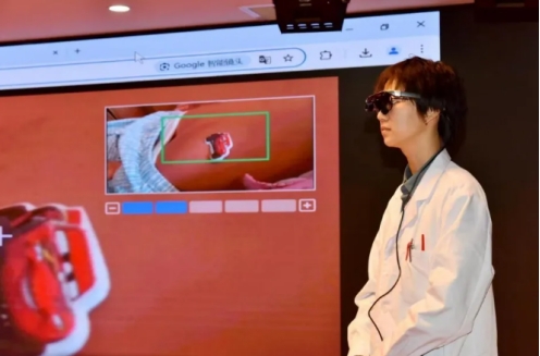 최근 중국에서 가장 주목 받는 웨어러블 기기, 스마트 안경