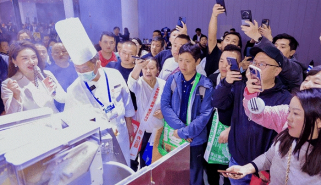 중국 최대 식품 전시회를 통해서 본 2025년 식품 산업 트렌드