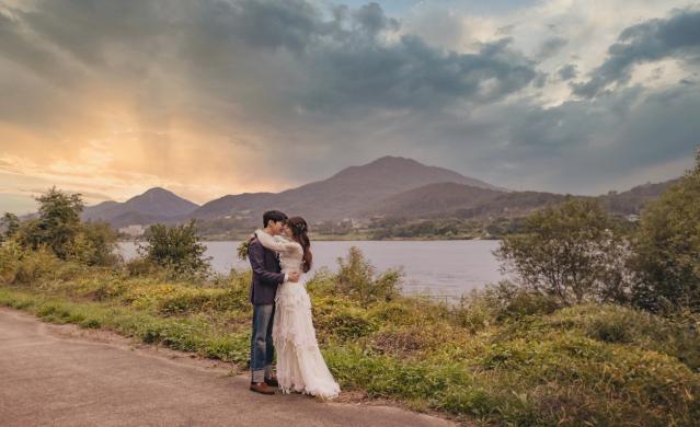 한국 웨딩, 일본을 사로잡다! SNS가 이끈 새로운 결혼 문화