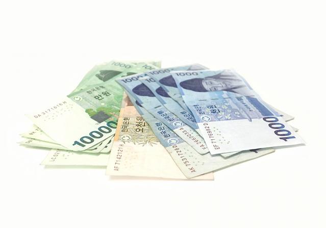 요즘 세대들의 절약 방법은? '현금 챌린지'