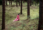 본질을 공감하고 몰입하는 새로운 쇼핑 경험, Alexander McQueen London Flagship