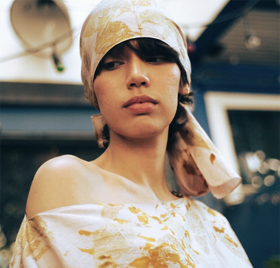 [ 태국 패션아티스트 ] 지속 가능한 실크 꾸뛰르 ‘sucette’를 이끌어 나가는 Pring Bunang와의 인터뷰