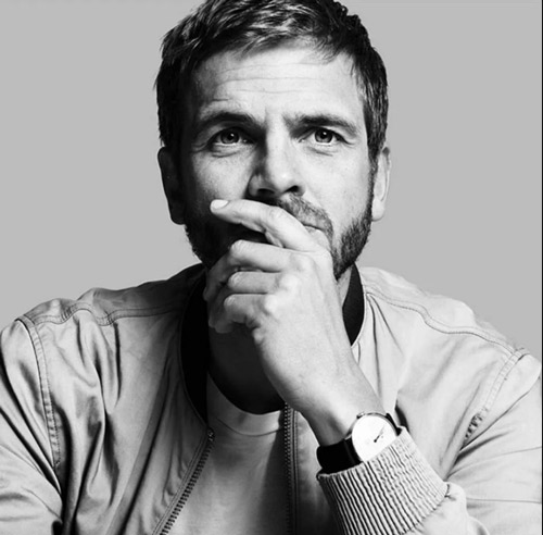 주목할 시선, Mark Braun