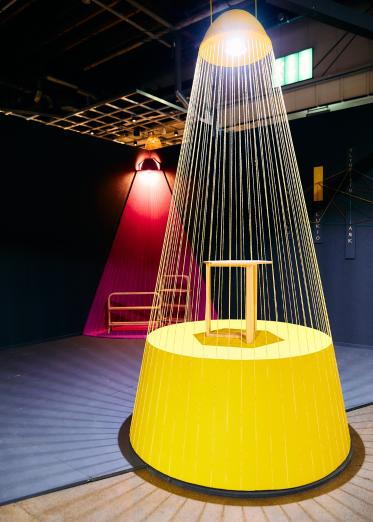 2023 핀란드 인테리어, 가구 박람회 하비타레에서 주목받은 스탠드