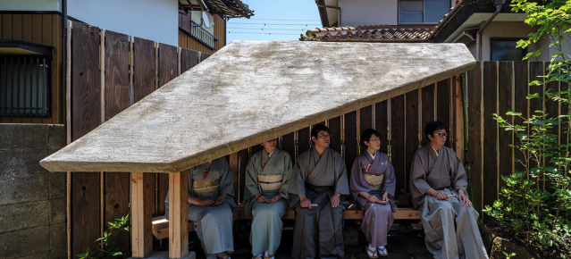 완성되지 않도록 설계된 건축