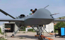 中 최대 무장 드론 '차이훙5' 양산 모델 비행 성공