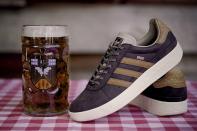 아디다스, 옥토버페스트를 위한 스니커즈 제작