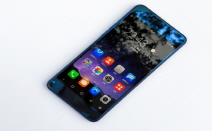 하이센스 A2 프로 발표…후면 전자잉크 디스플레이