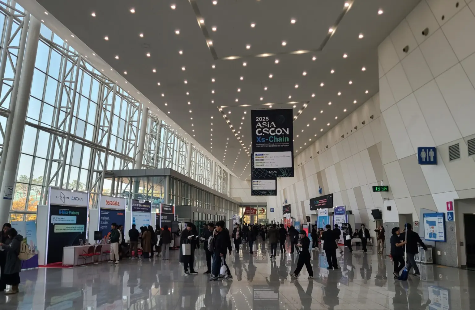 “AI보다 고객에 집중” AI 시대, 국내 기업들의 CX 적응기