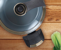 디자인 혁신사례 13 : 카달로그 디자인 개선, 정직한 브랜드를 빛나게 하다 / 성우금속