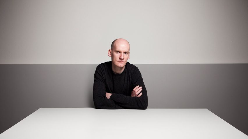 세바스찬 롱, 가구제작에서 “시간의 사치”를 버리라