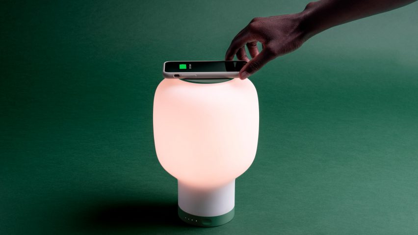 충전기와 알람시계되는 Nolii 무선 램프