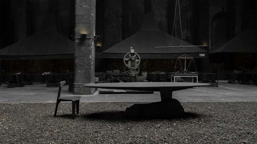 검정색 가구가 대세로 등장한 2018 멕시코 디자인 위크 ①