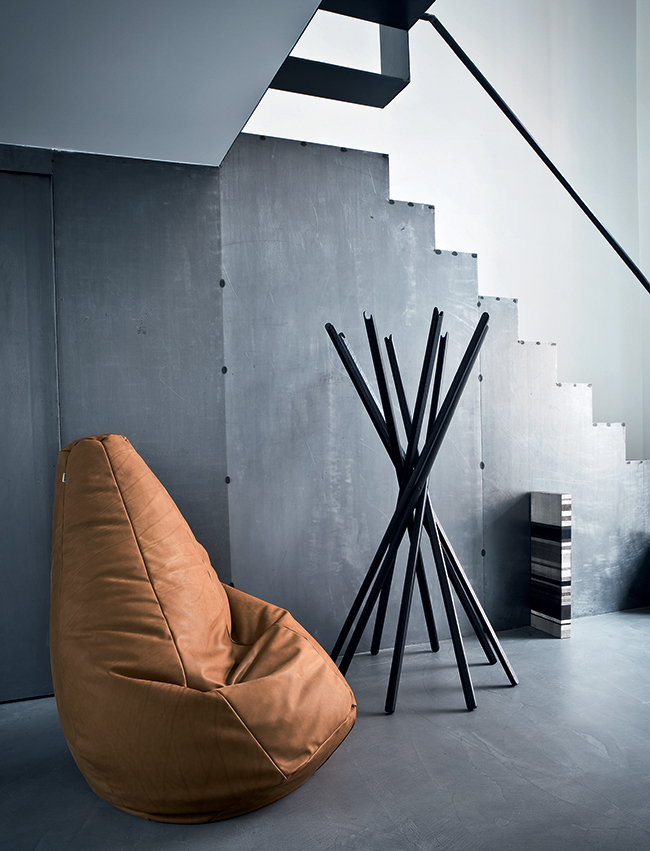 싱가포르 디자이너들이 재해석한 사코빈백Sacco BeanBag