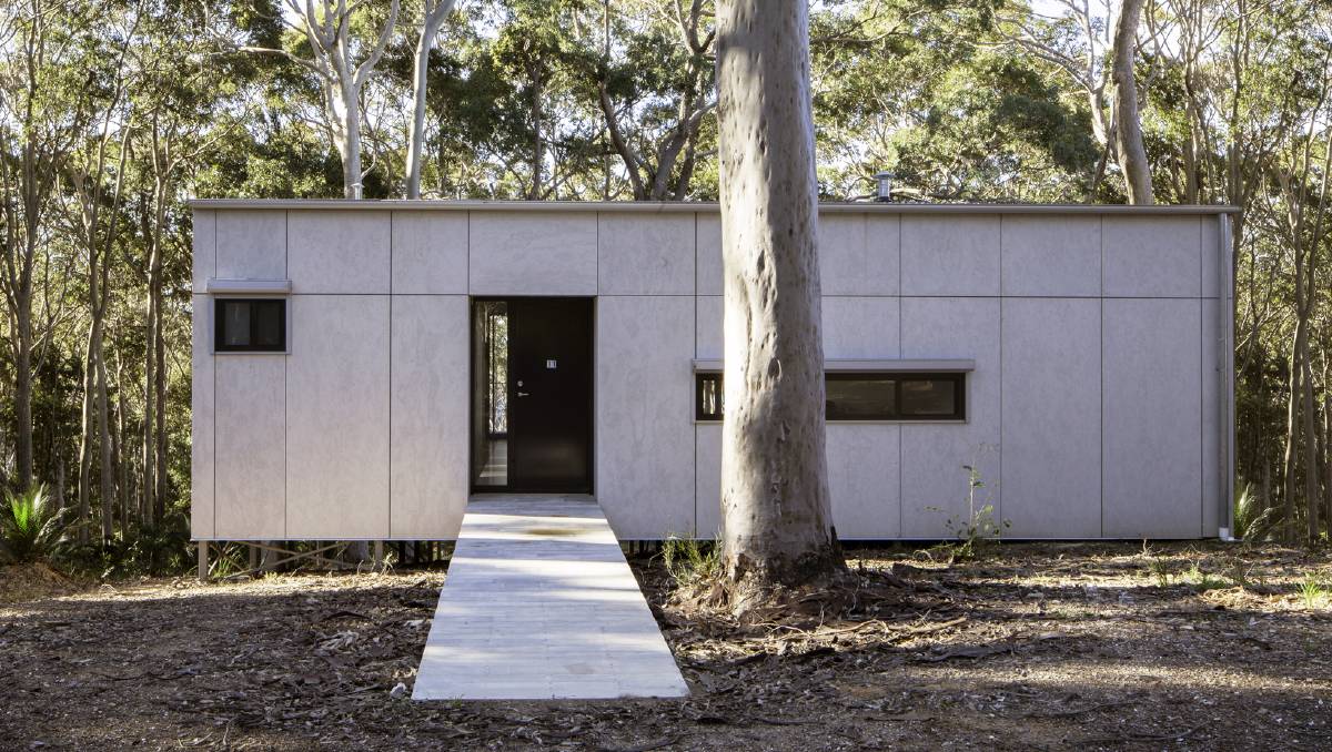 맹렬한 산불에도 무너지지 않은 방화 시스템을 갖춘 주택