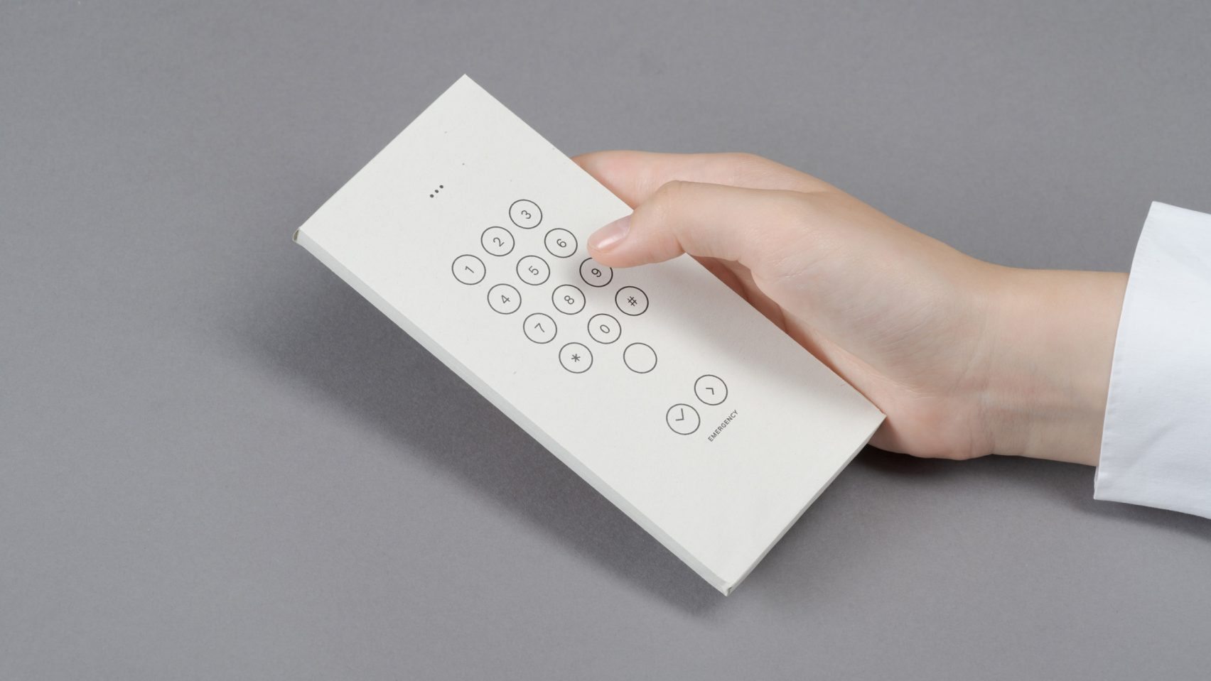 스마트폰을 아날로그기기로 바꿔주는 종이봉투