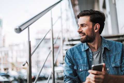 모토로라, 가성비 블루투스 이어폰 버브버즈 100 국내 출시