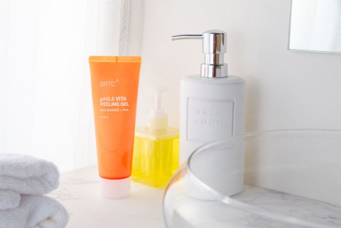 아미코스메틱 BRTC, ‘약산성 비타 필링 젤’ 출시… 이제는 필링젤도 약산성으로