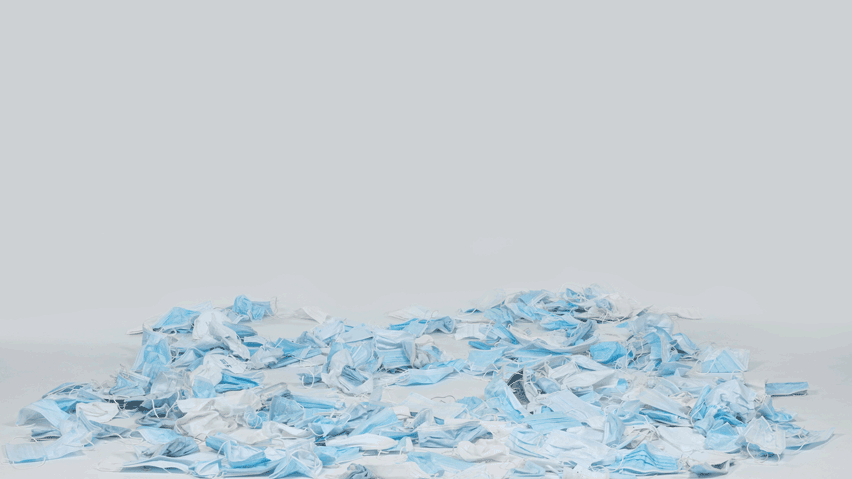 버려진 마스크 1만장으로 채워 만든 소파, Couch-19