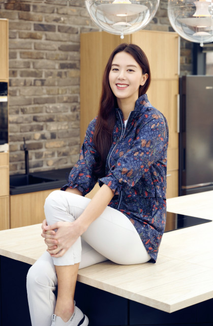 레드페이스, ‘간절기 준비 완료’ 컬러감 돋보이는 우먼스 아웃도어 재킷 출시