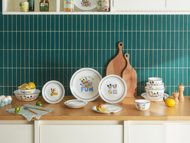 코렐 브랜드, 디즈니 컬래버 신제품 2종 론칭 기념 네이버 쇼핑라이브 진행