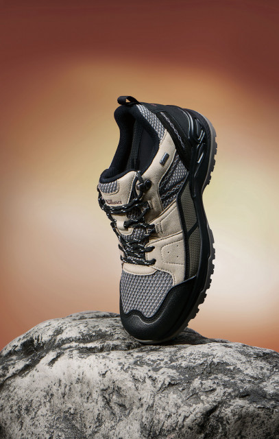 레드페이스, 쾌적하고 안전한 가을 단풍철 산행 돕는 ‘콘트라 프라임 등산화’ 출시