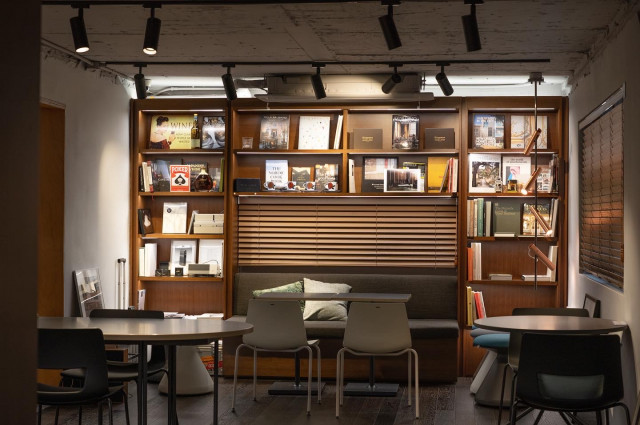 데스커-더투탑컴퍼니, 데스커 시그니쳐스토어 내 ‘더투탑 포 데스커’ 마련