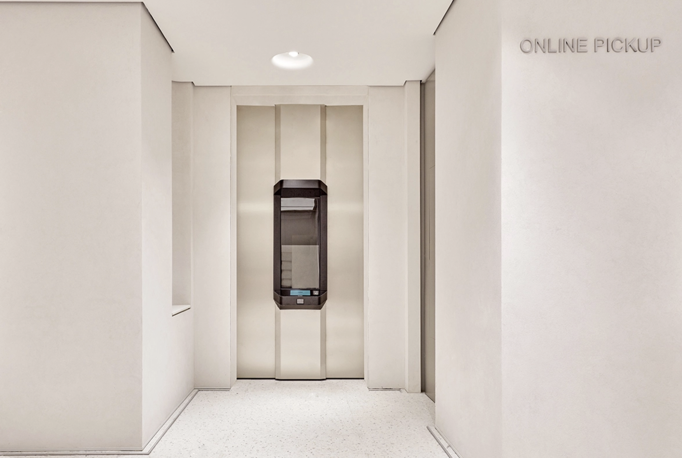 옴니채널을 활용한 가장 진보된 리테일 경험디자인: Zara Battersea 런던 플래그쉽