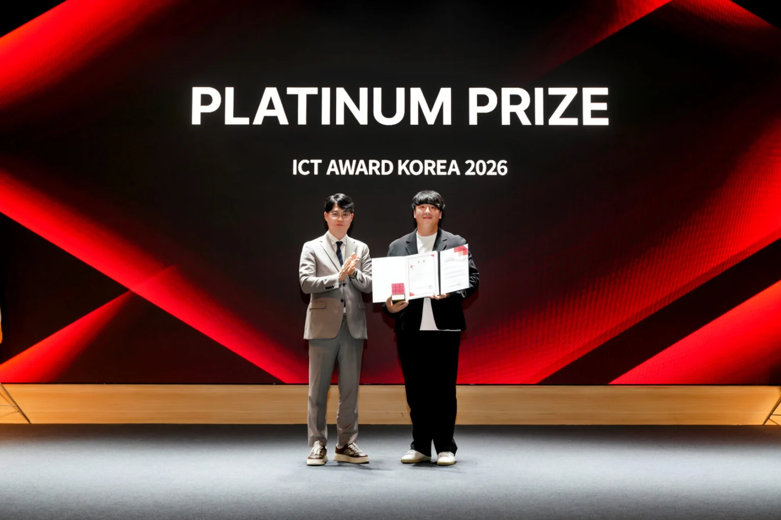 PLATINUM_%20%20%20%20-2-1536x1024.jpg